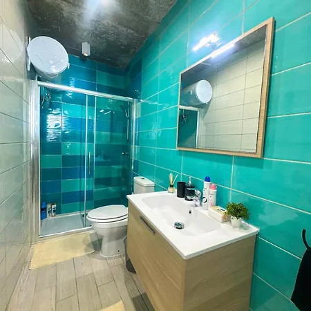 Paceville - 5a - Seaview 2br, Chill Vibes Spot Lägenhet *