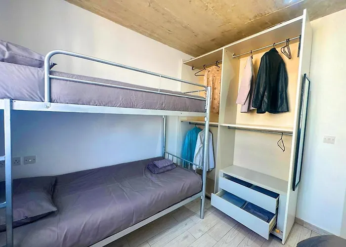 Paceville - 5a - Seaview 2br, Chill Vibes Spot شقة