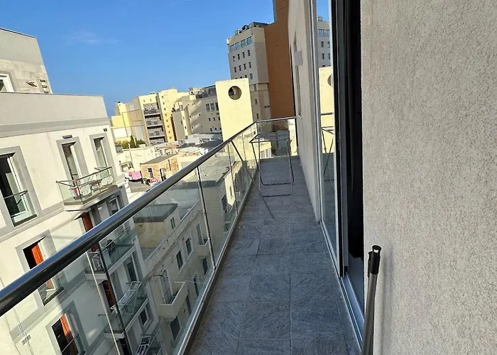 Paceville - 5a - Seaview 2br, Chill Vibes Spot *