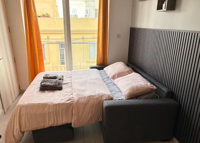 Paceville - 5a - Seaview 2br, Chill Vibes Spot * سانت جوليان