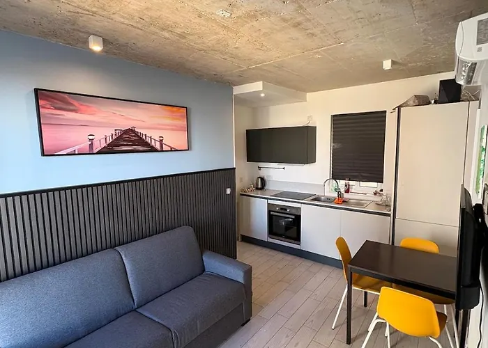 Paceville - 5a - Seaview 2br, Chill Vibes Spot * سانت جوليان